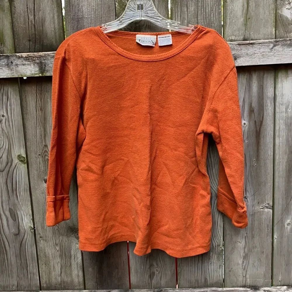 Basic Editions Butnt orange thermal top sz. M